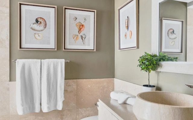 Beachfront Condo w Sea View A-202 Costa Atlantica