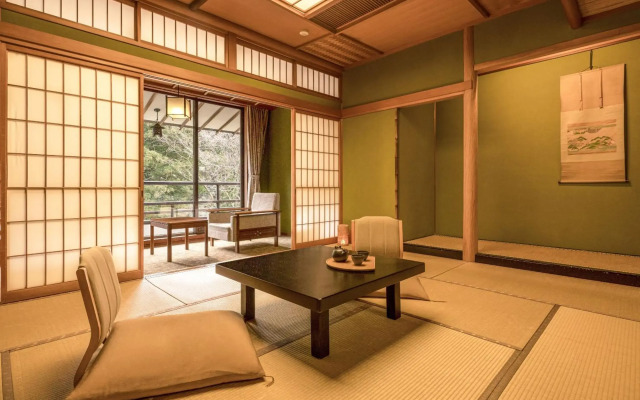 Ooedo Onsen Monogatari Premium Yoshinoya Irokuen