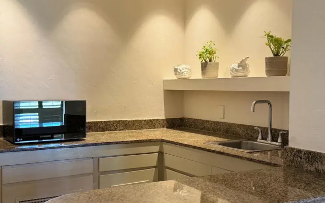 Tres Vidas Acapulco Suites