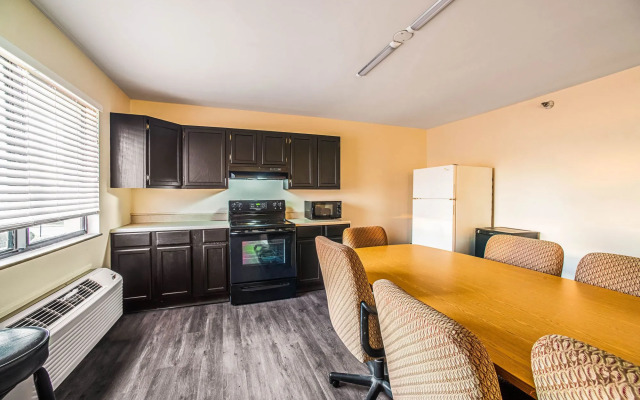 Quality Inn Carbondale University area