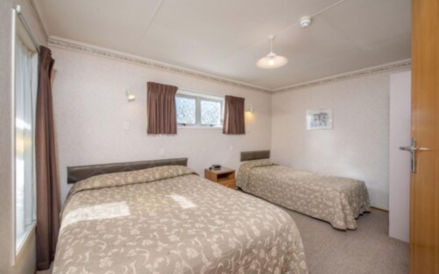 Amber Court Motel