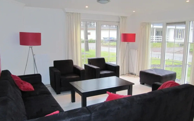Tidy Furnished Chalet With a Dishwasher