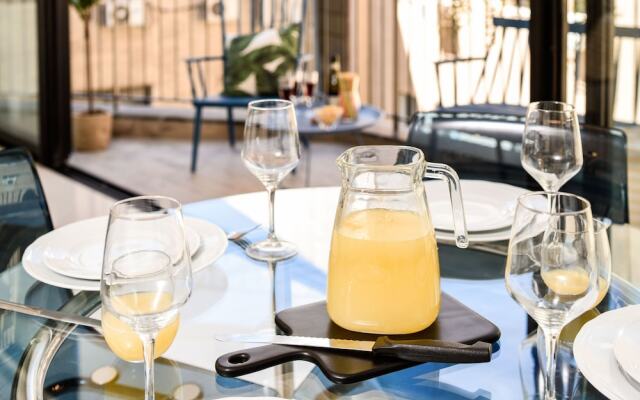 Lovely City Apt Short Walk To The Beach