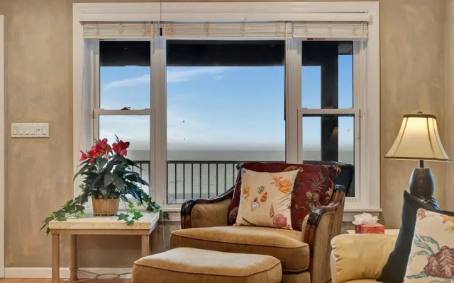 Stones Throw Beachfront Luxury Suites