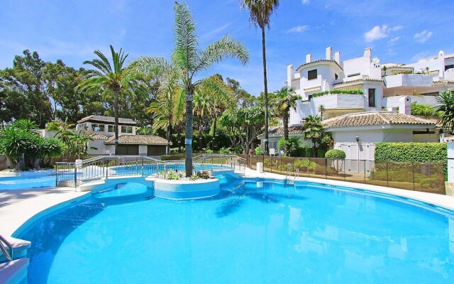 1098 Beachront Modern Duplex Penthouse Roof Terrace 3 Pools