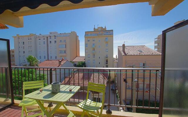 Beau studio à 1 minute de la plage