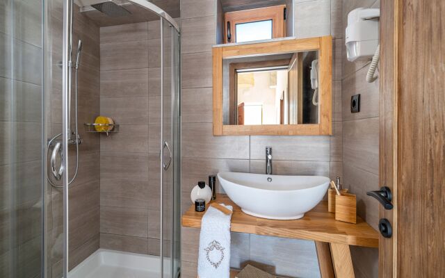 Kattavia Villas & Houses