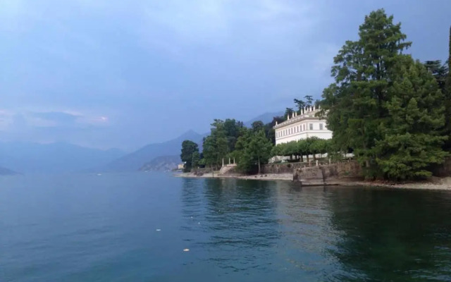 Bellagio LAKESHORE HOUSE