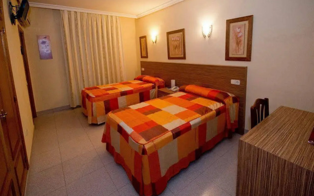 Hostal El Cruce