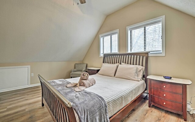 Golf, Ski + Fish: Cabin w/ Deck in Tobyhanna!