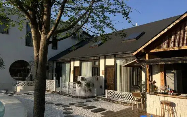 Xingyi Wanfeng Forest Aoki Yaju