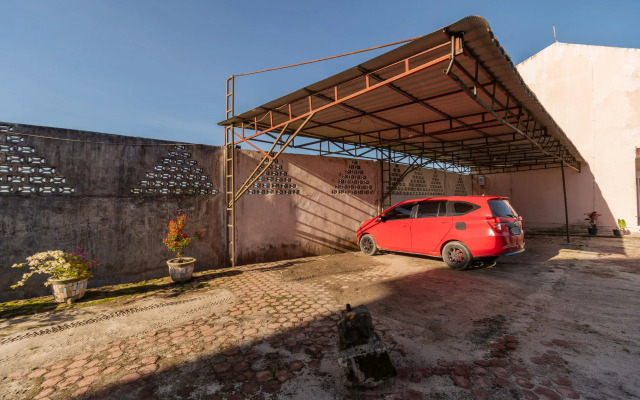 RedDoorz near Silangit International Airport