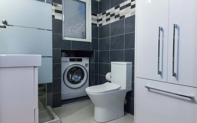 Kallithea Comfort 3 Bd Family Apt