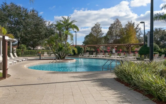 Lucaya Village 2903 Bld 15-101