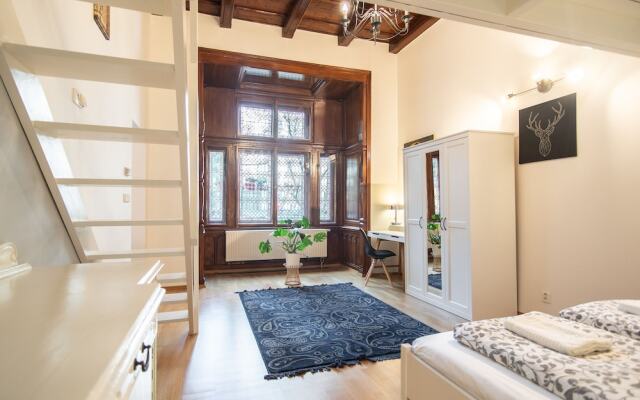 Lovely Apartment on Mala Strana just 10 mins walk to scenic places