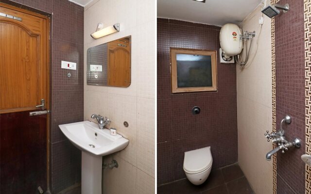 Hotel Amar Palace by OYO Rooms