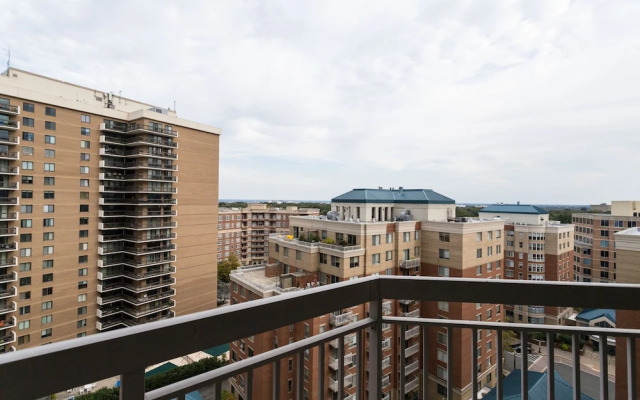 Cozy 2 Bedroom Condo Ballston