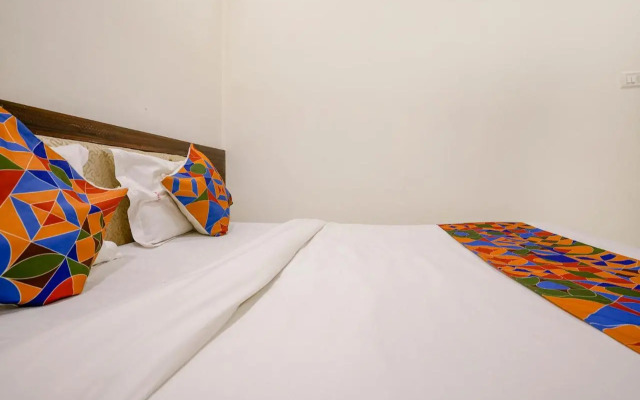 OYO 1166 Hotel Accore Inn