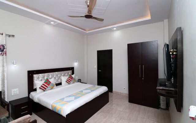 OYO 17063 Home Spacious 3BHK Naukuchiatal
