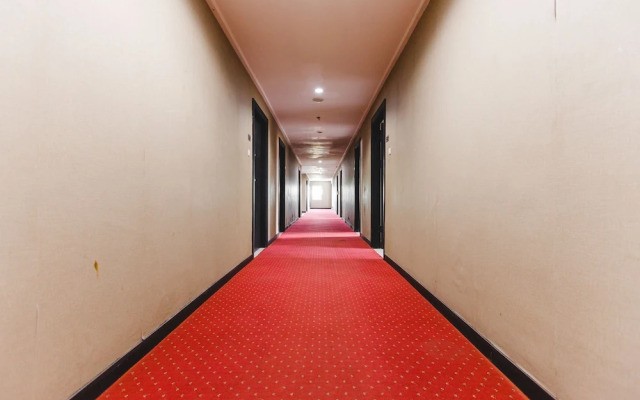 Capital O 2009 Hotel Charisma Marine