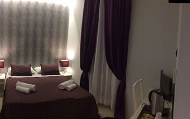 ROMAnce Cosimato Trastevere B&B