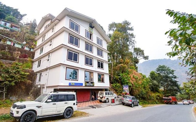 FabHotel Rikhila's Regency