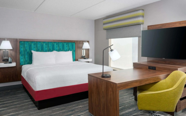 Hampton Inn & Suites Cleveland-Beachwood