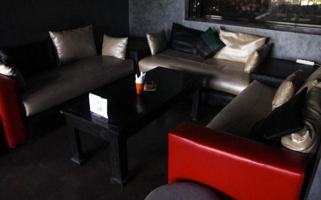 New Farah Hotel