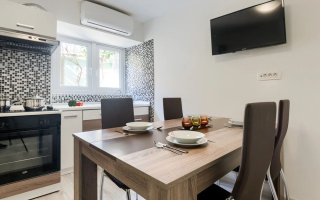 Andrea&Leon Apartments