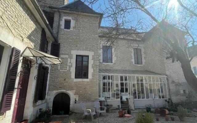 Escapade Place Voltaire