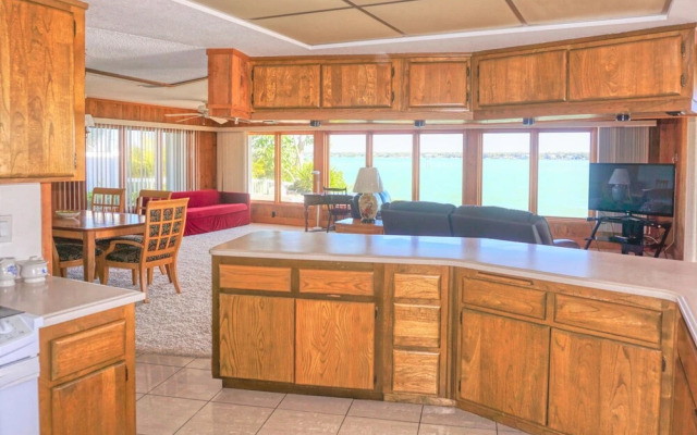 Treasure Island Luxury Intercoastal Home (745)