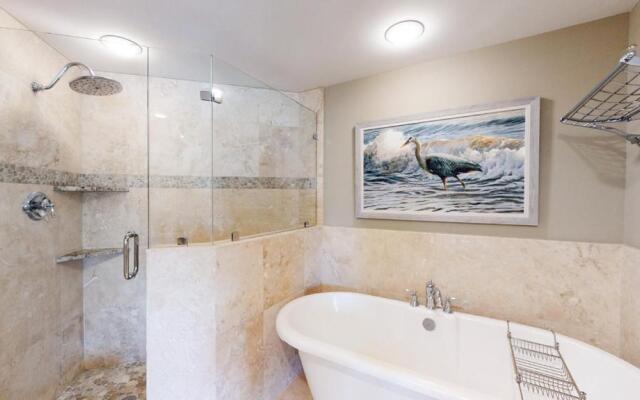 5205 Hampton Place South