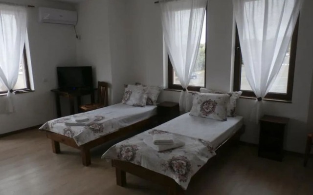 Immaculate Studio Apartment in Aleksandrovo