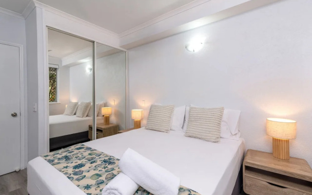 Seascape Holidays - Coral Apartments