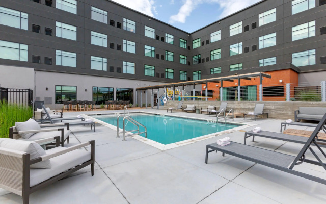 Cambria Hotel Austin Airport