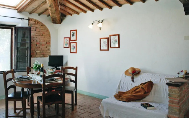 Fattoria Bio Pieve a Salti, Montalcino