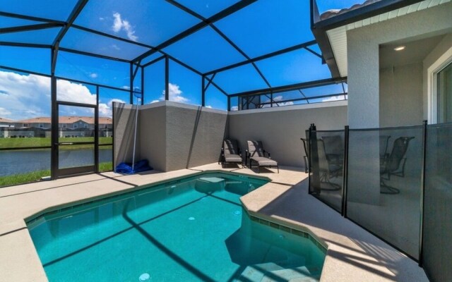 Amazing House! Storey Lake - 4893RC