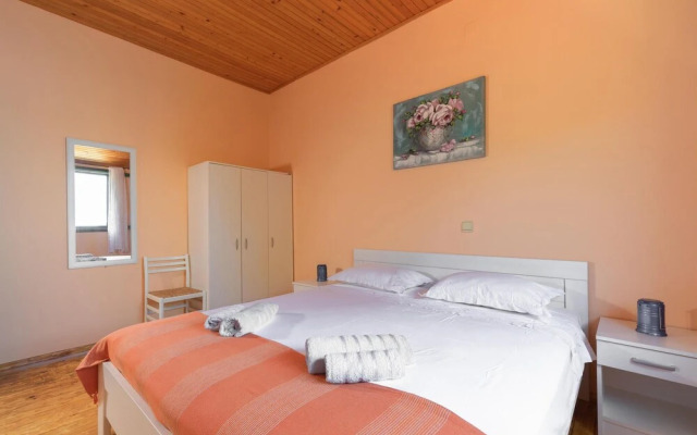 Awesome Home in Blato With Wifi and 5 Bedrooms