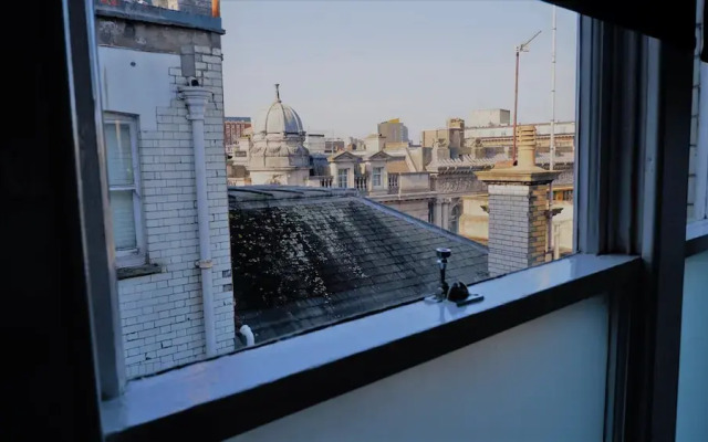 Ideal Location- Studio Flat in Heart of the City
