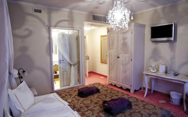 Отель Grand Rose SPA