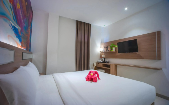 Triizz Hotel Semarang by Royal Singosari (Formerly Faustine Semarang)