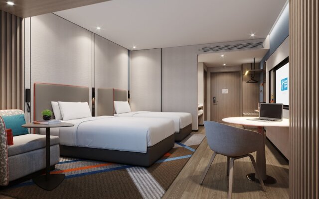 Holiday Inn Express Shanghai Pujiang Lianhang Road, an IHG Hotel