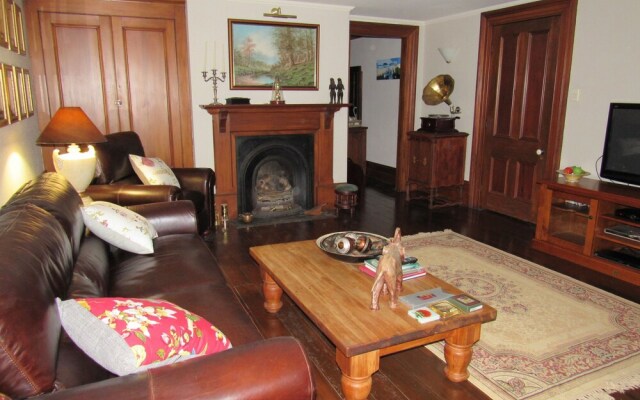 Holland House Bed & Breakfast