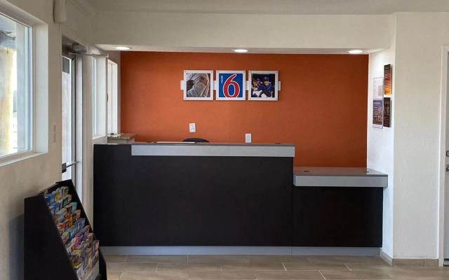 Motel 6 Clovis, NM