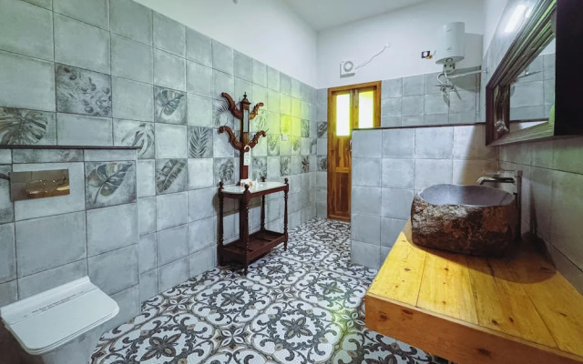 Bel Abri Colonial Living