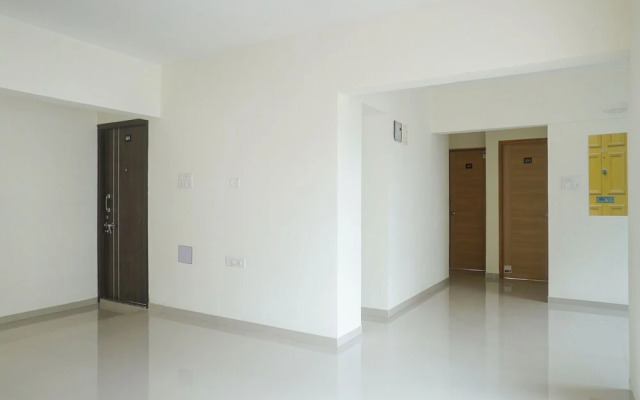 OYO 16570 I Suite