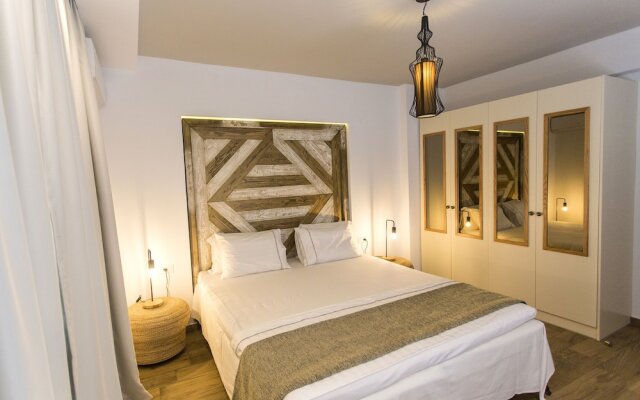 Golden Bay Suites & Maisonettes