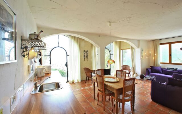 Luxurious Mansion in Souillac With Swimming Pool