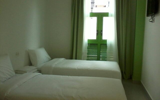 YY48 Hotel