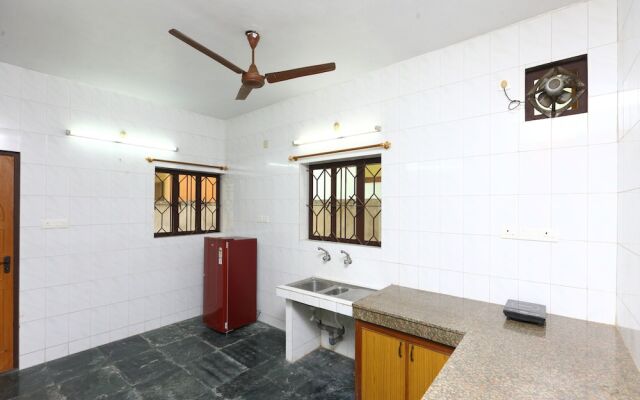 OYO 9833 Home 3BHK Reddiyarpalayam